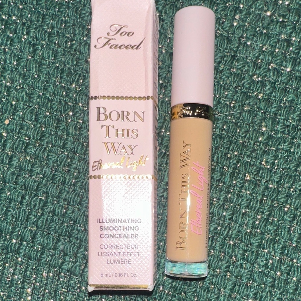 Too Faced Born This Way Ethereal Light Concealer - Honeybun